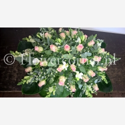 (afbeelding voor) Rouwstuk 22 roze / wit